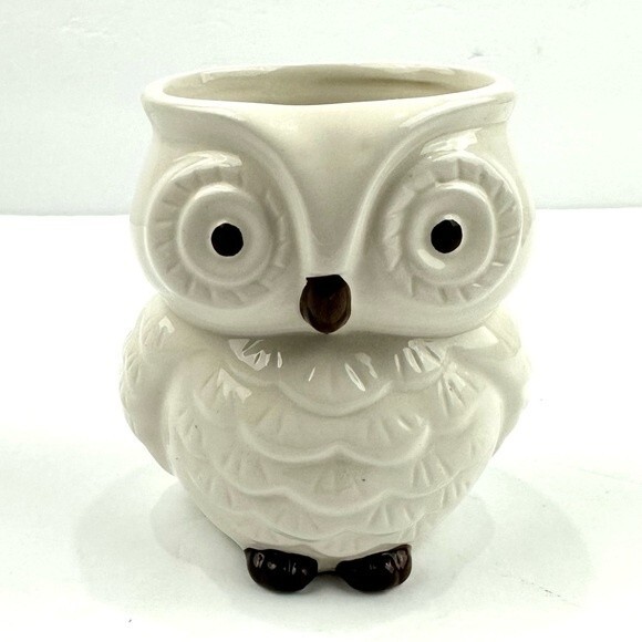 Adorable white and brown ceramic owl - Picture 2 of 12